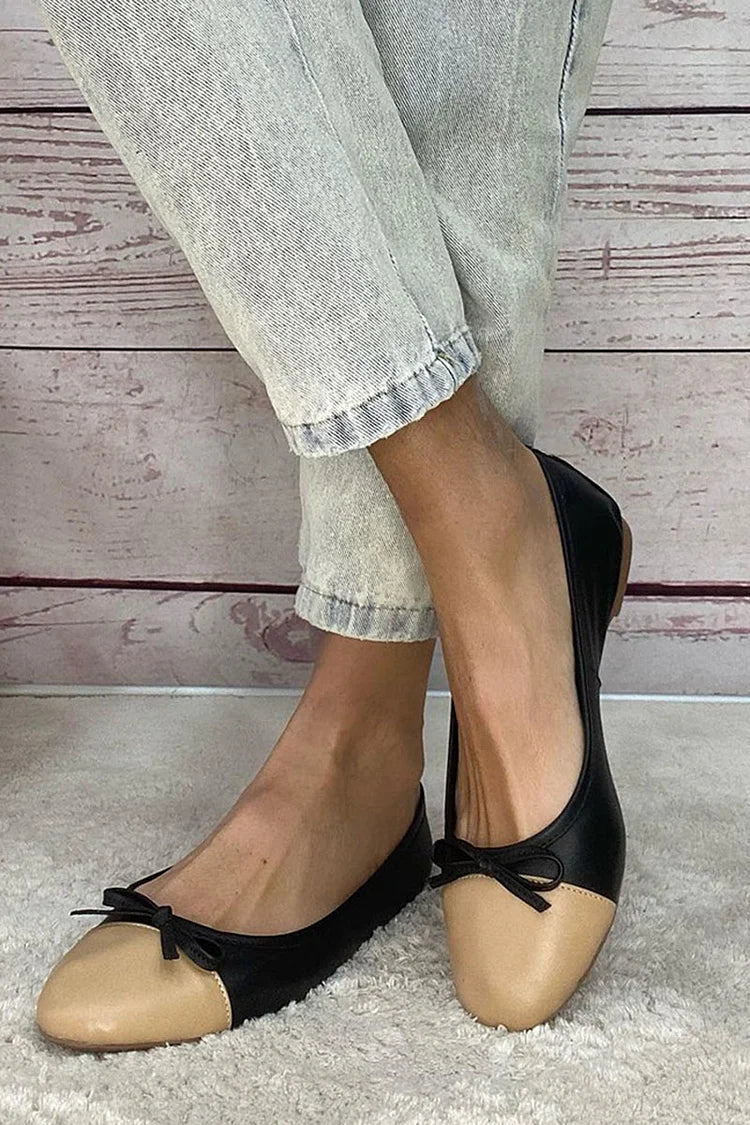 Schwarze Farbblock-Ballerinas mit runder Spitze und Schleife