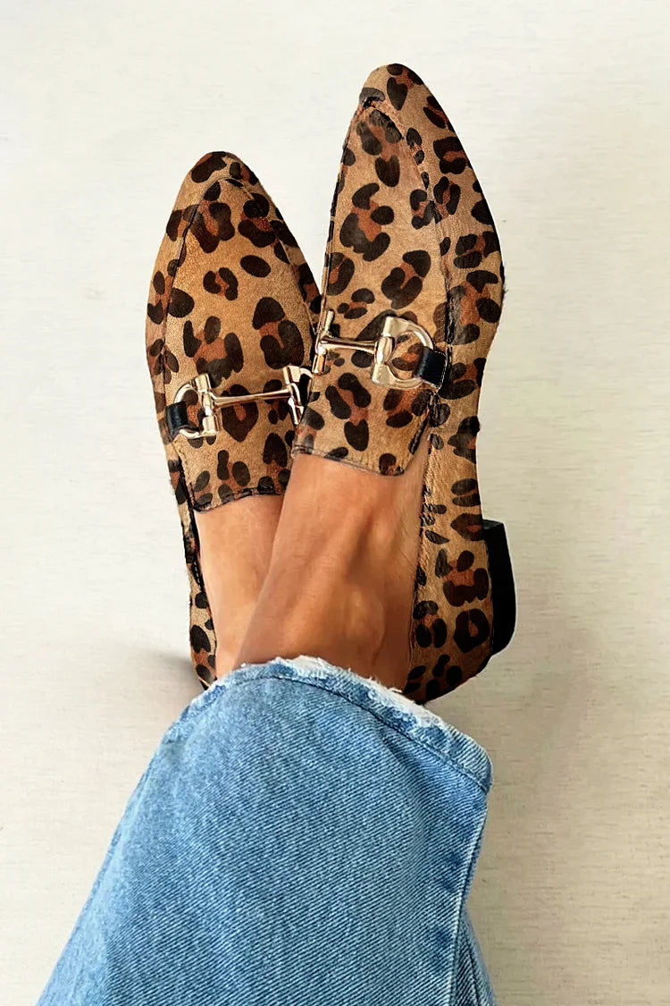 Juul | Elegant moccasins with patterns and fine details