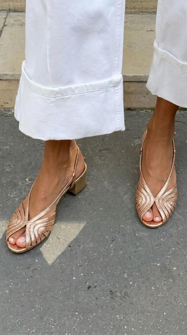 Roségoldene Metallic Slingback Peeptoe Pumps mit geflochtenem Blockabsatz