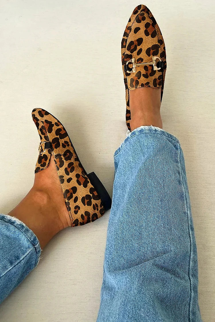 Juul | Elegant moccasins with patterns and fine details