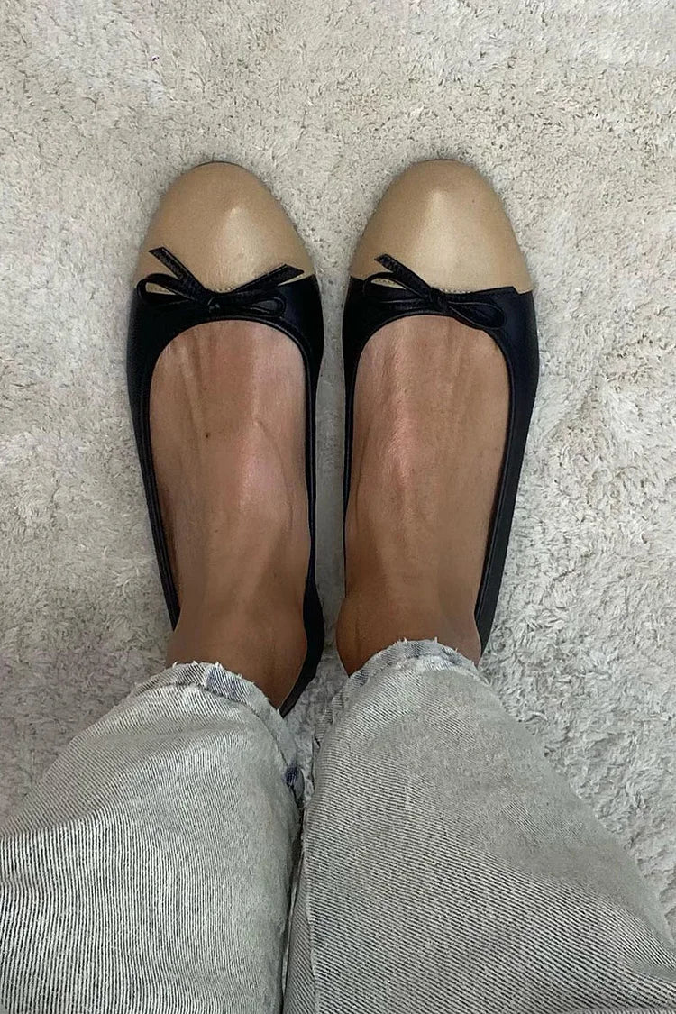 Schwarze Farbblock-Ballerinas mit runder Spitze und Schleife