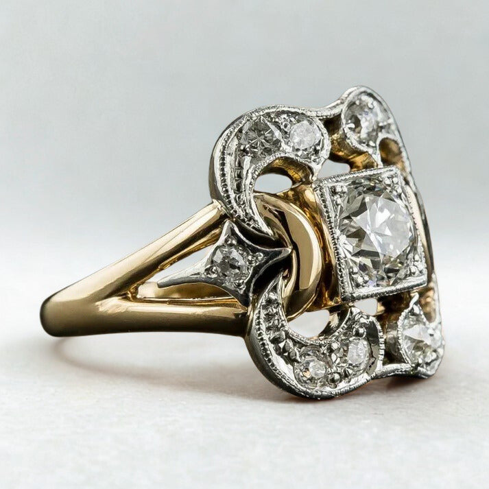 Bague vintage en or sertie de zircons