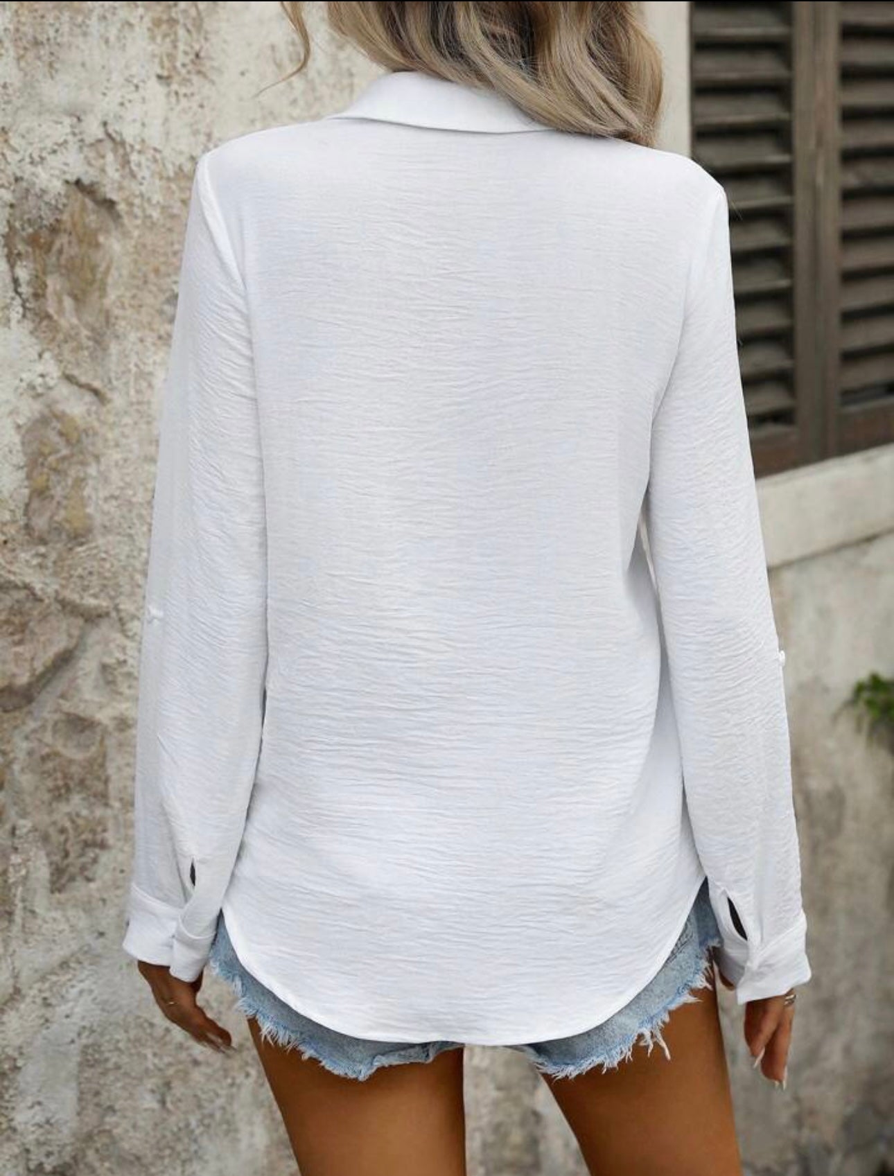 Women's classic linen shirt with button details