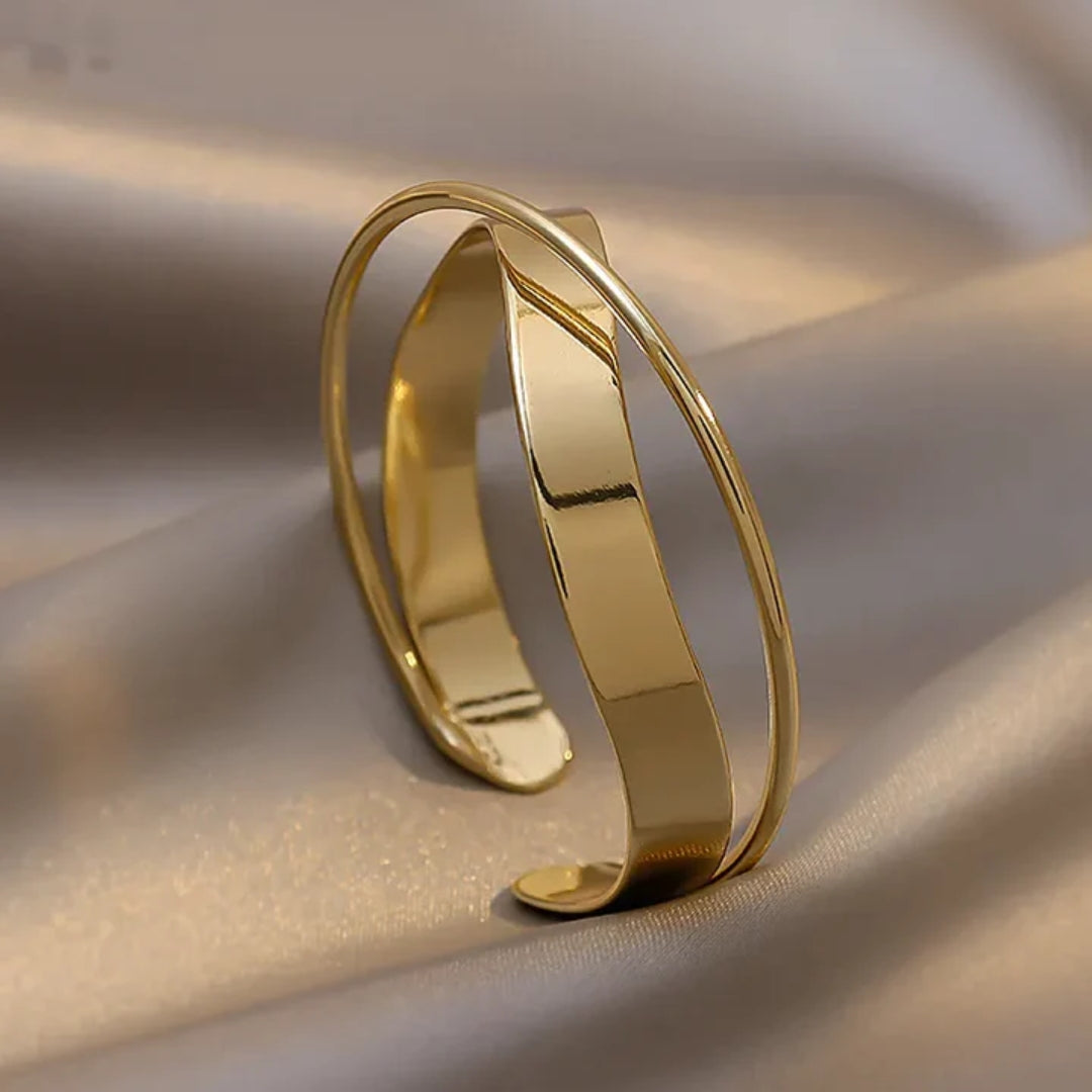 Vintage-Armband im klassischen Golddesign