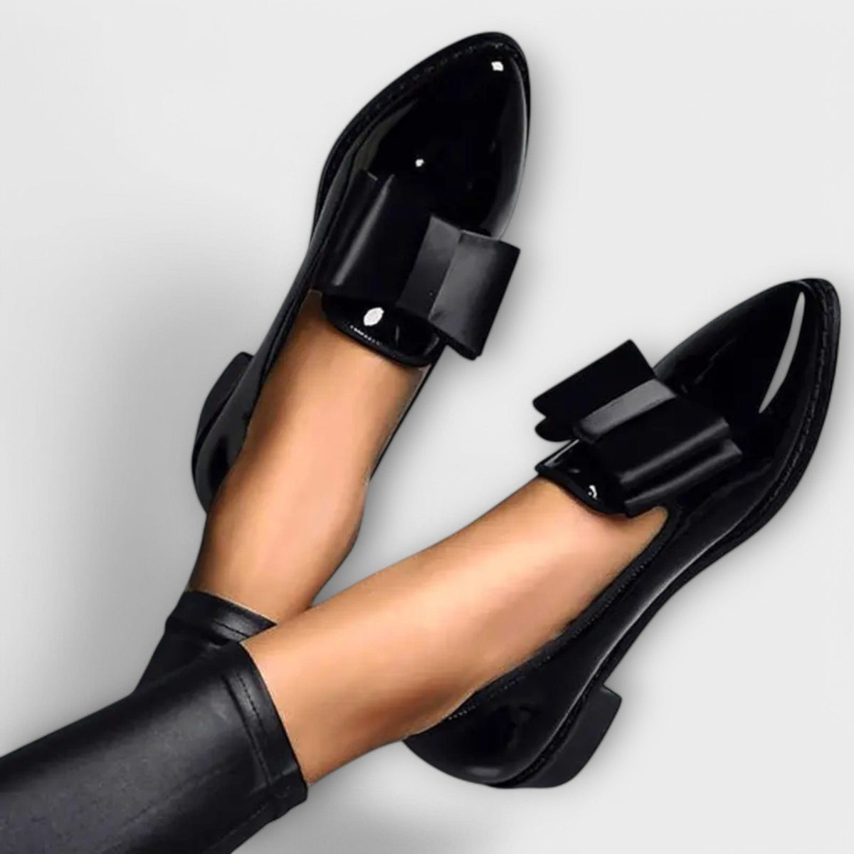 Elanette™ - Elegante Halbschuhe mit kontrastierendem Band