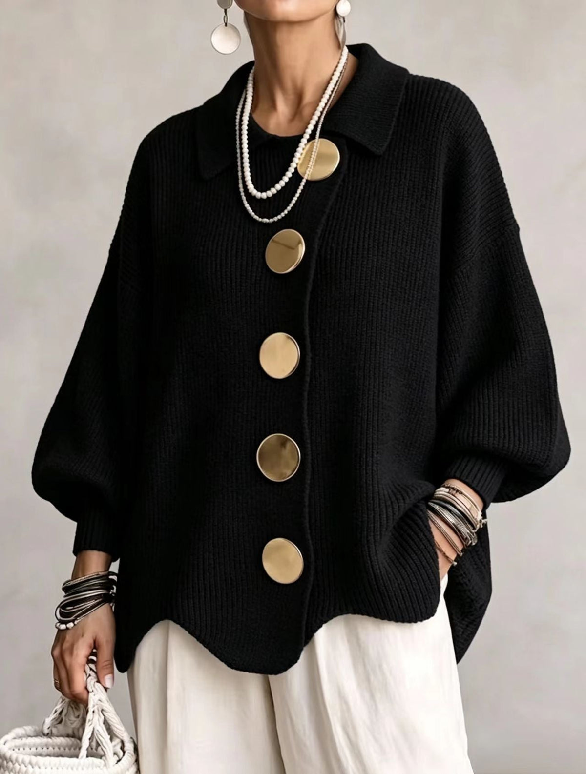 Victoire | Cardigan oversize avec boutons dorés imposants