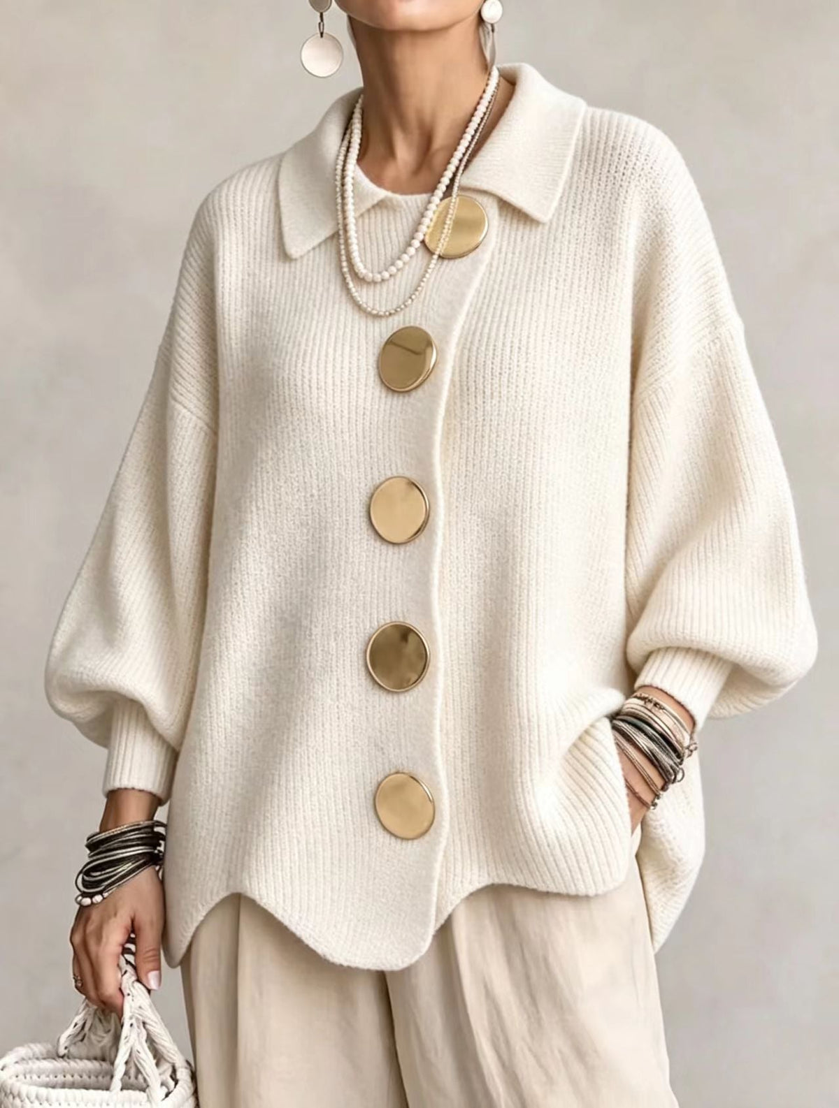Victoire | Cardigan oversize avec boutons dorés imposants