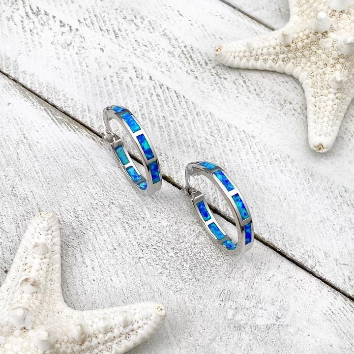 Élégantes créoles en argent, d'inspiration bleu océan, ornées d'opale