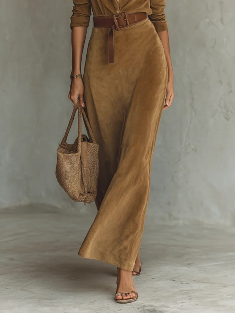 Juline™ | Maxi dress in suede with lapels