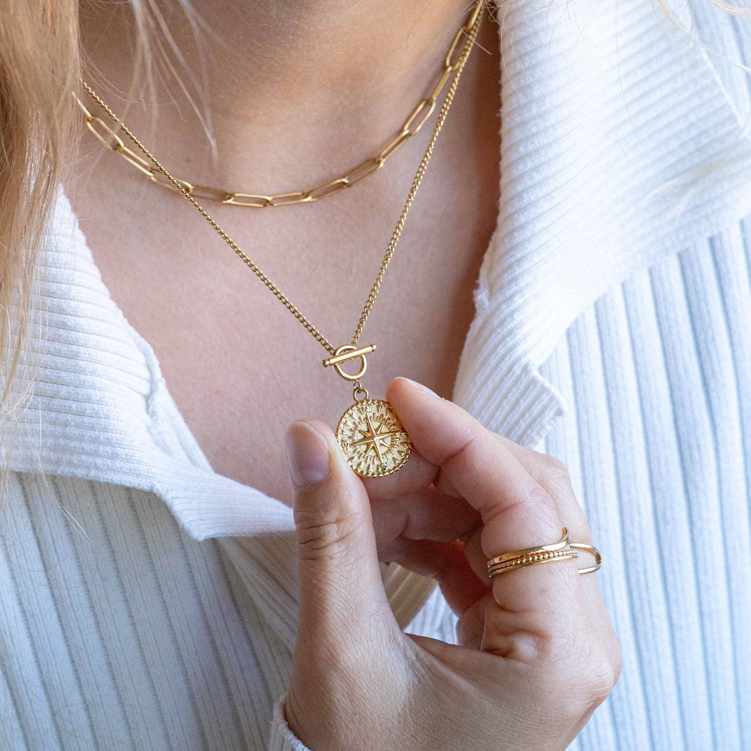 BonnyCompass necklace with compass pendant gold