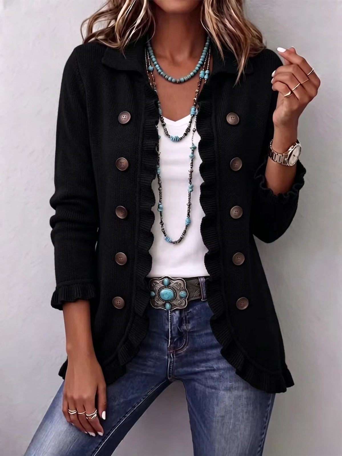 Camila | Schwarze Strickjacke mit Rüschendetails