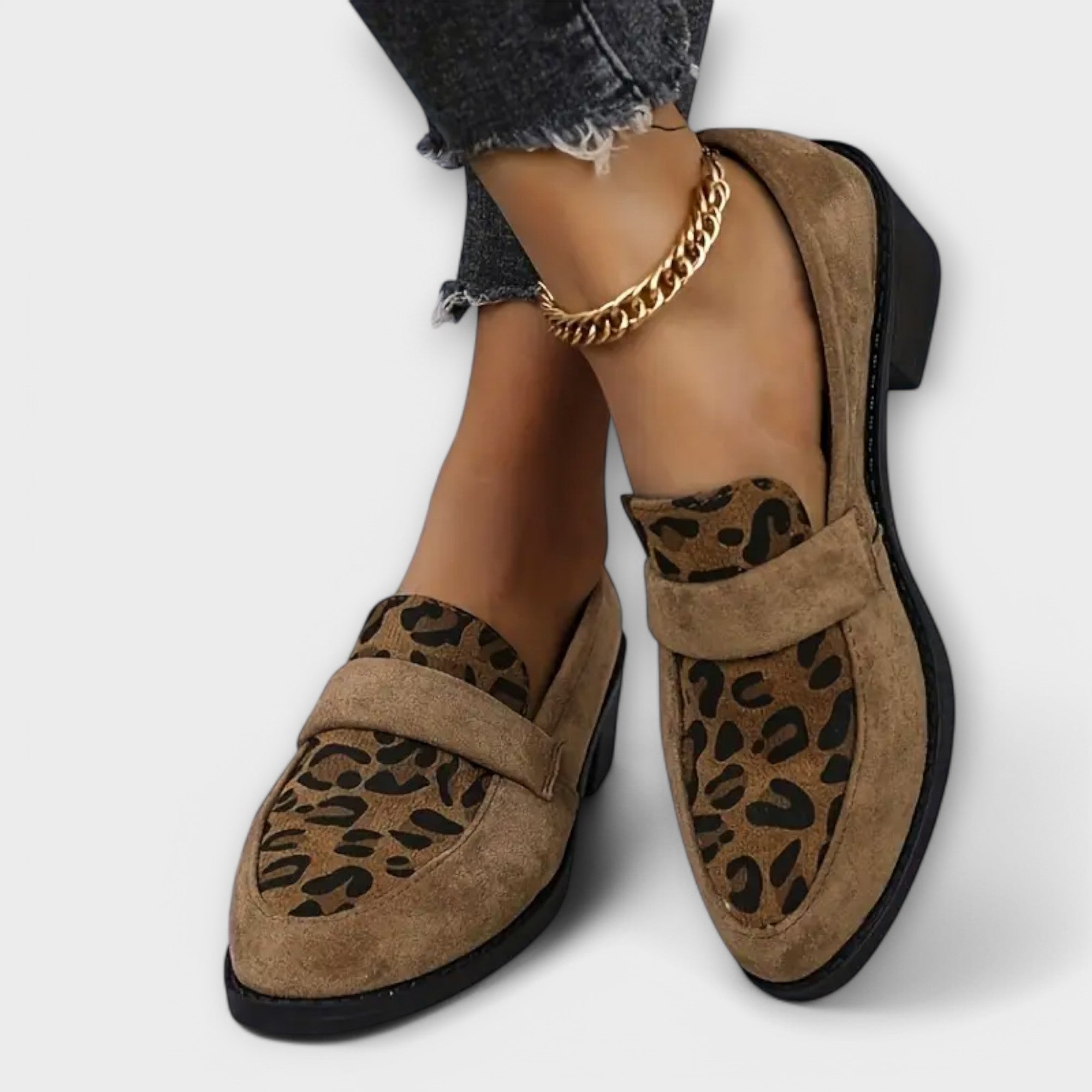 Aurora | Elegant women's shoes in a leopard design