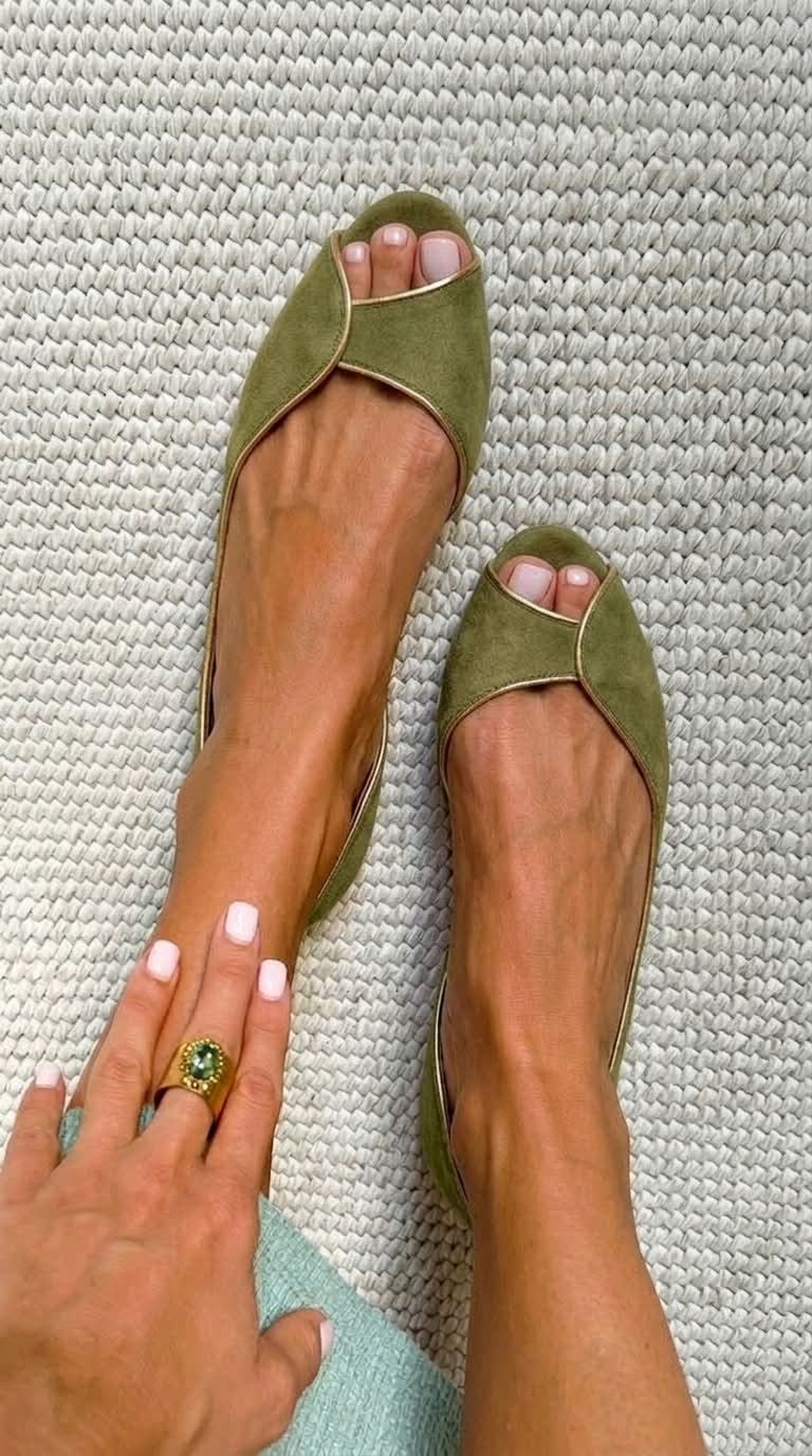 Beige und goldene Ballerinas mit offener Zehenpartie von Orsay
