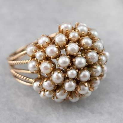 Bague vintage avec perles intégrées