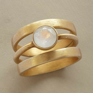 Mondsteinring mit Vintage-Gold- und Silber-Einlagen