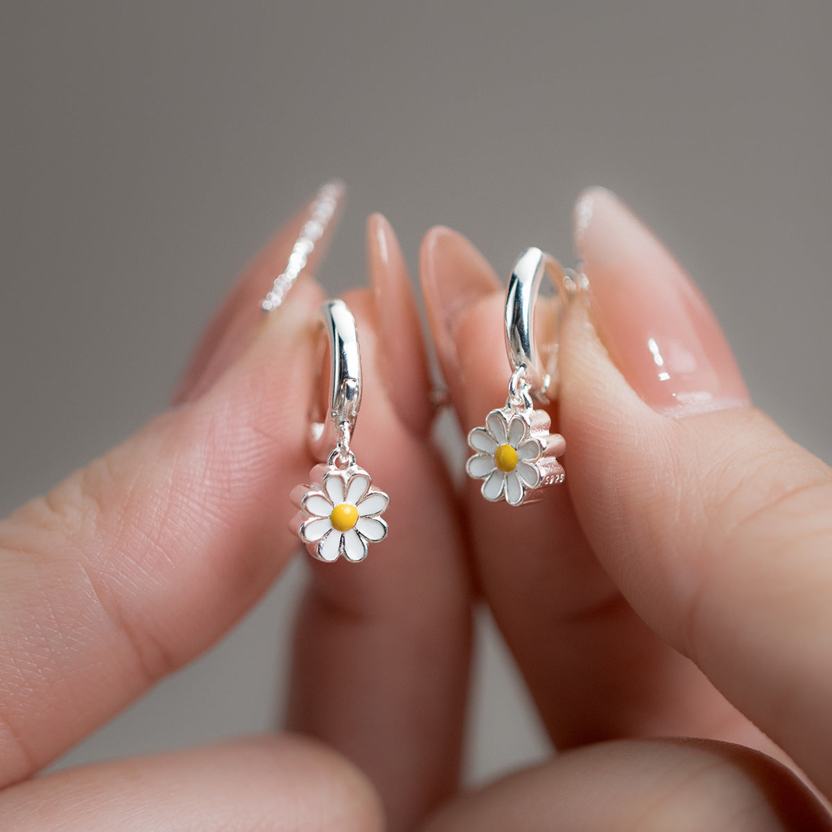 925er Silber Ohrringe mit Schmetterlingsanhänger