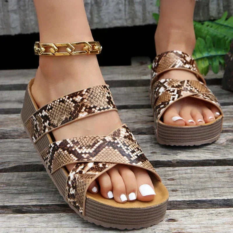 Elegante Geflochtene Sandalen von Valérie